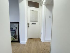 Fountain Court- click for photo gallery